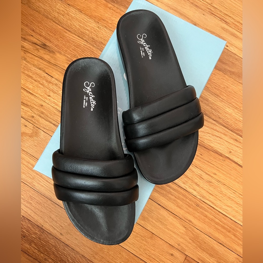 Seychelles Low Key Slide Sandal (Black)